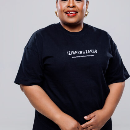 iZimpawu Unisex T-shirt [BLACK]