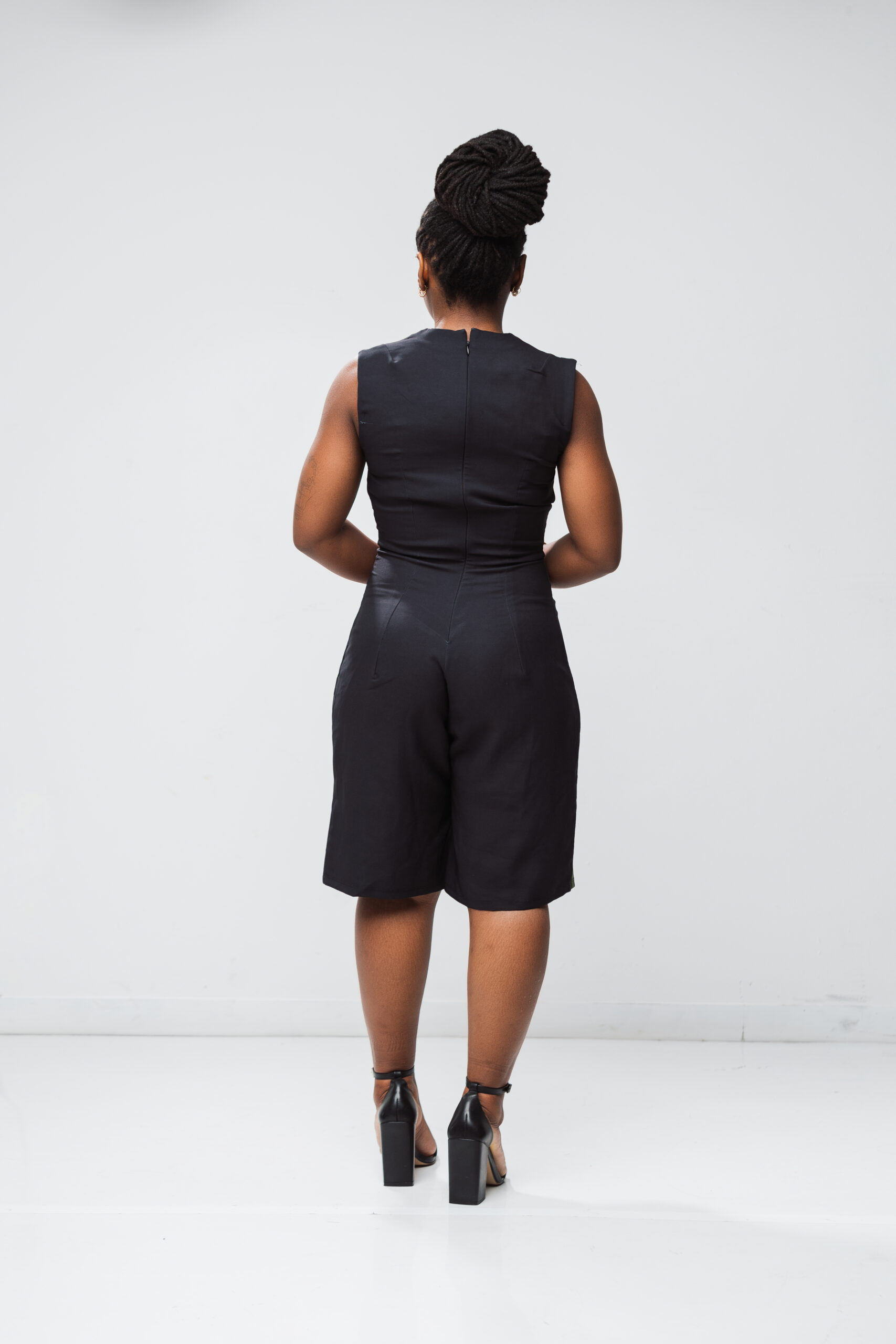 iZimpawu Jumpsuit - Image 3